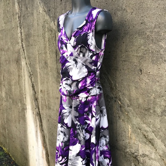 5/$20 Le Chateau Floral Print Dress Size Small - Picture 13 of 13
